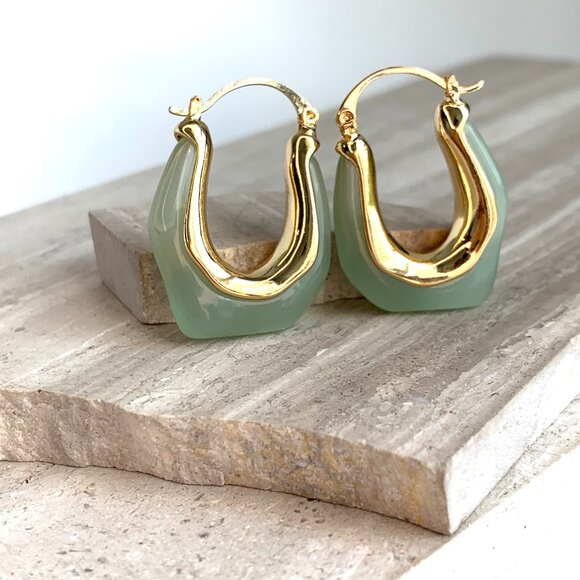 NEW~ Anthropologie Mint Green Resin Hoop Earrings - Picture 6 of 11